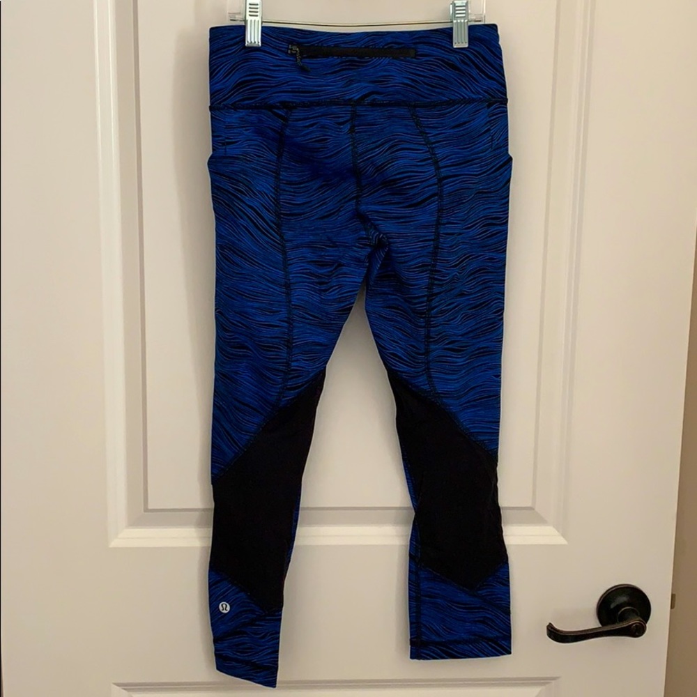 Lululemon crop athletic leggings